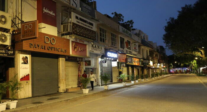 Polizia e strade chiuse, New Delhi blindata per il G20 al via