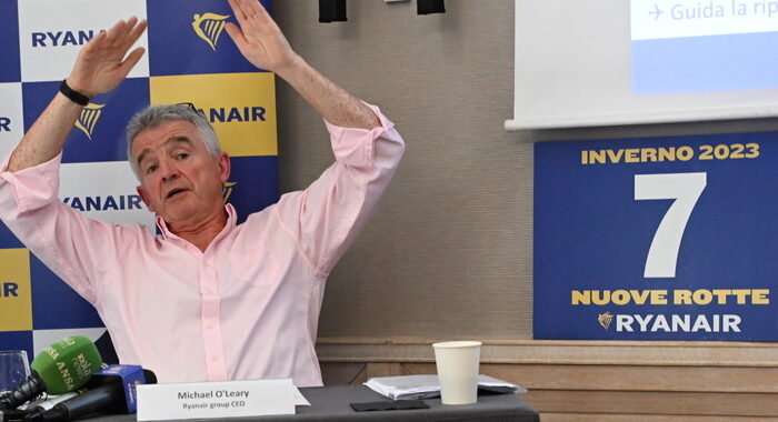 Ryanair attacca l’Enac, su prezzi dice il falso, Di Palma lasci