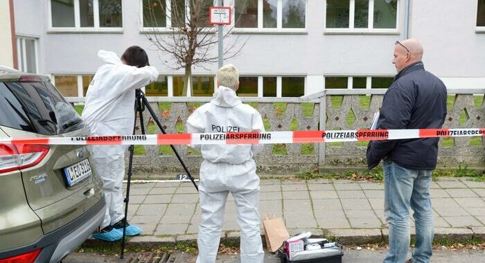 Spagna: studente 14enne pugnala 5 persone in una scuola