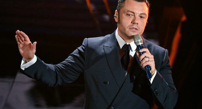 Tiziano Ferro divorzia da Victor Allen, ‘penso solo ai figli’