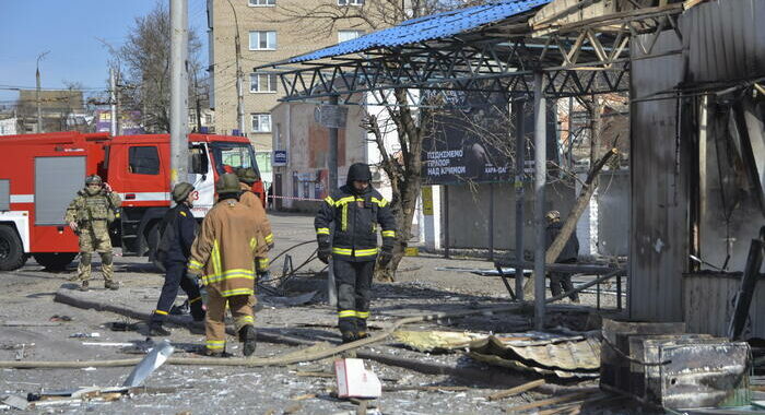 Ucraina: secondo attacco russo su Kherson, uccisa anziana