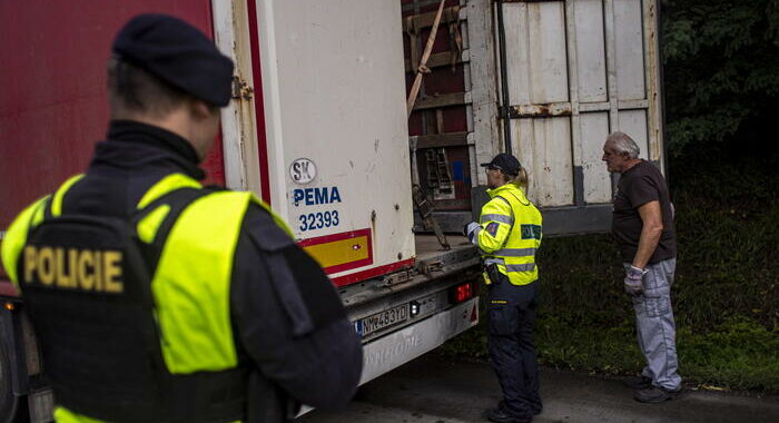 Anche Vienna e Praga introducono controlli con Slovacchia