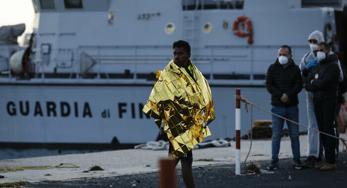 Cdm proroga di 6 mesi lo stato d’emergenza sui migranti