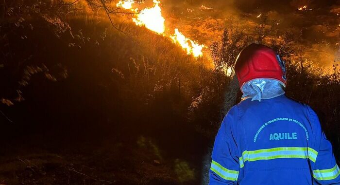 Decine di incendi in tutta la Sicilia a causa dello scirocco