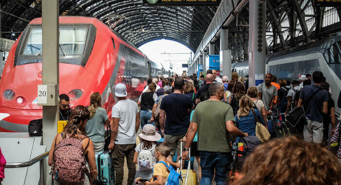 Fs: sciopero personale dalle 21 di giovedì alle 21 di venerdì