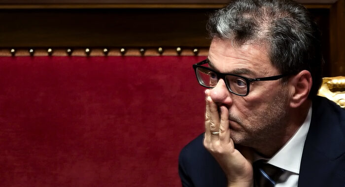 Giorgetti, ‘sul debito pubblico è suonata la sveglia’