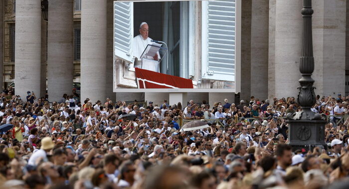 Il Papa, ‘la guerra è sempre una sconfitta, fermatevi!’