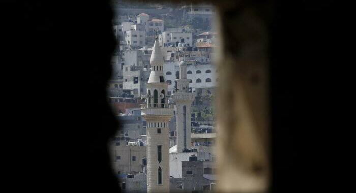 Israele, attaccata struttura sotterranea in moschea Jenin