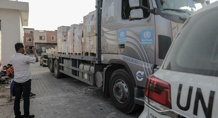 Mezzaluna rossa, 20 camion con aiuti entreranno a Gaza