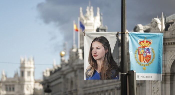 Spagna: Leonor da oggi erede al trono, assenti indipendentisti