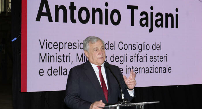 Tajani, andrò in Egitto, contiamo su Paesi arabi moderati