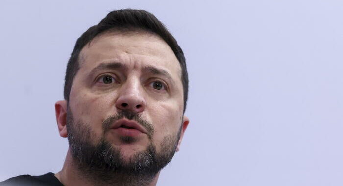 Zelensky, ‘se perdiamo il coraggio perdiamo l’Ucraina’