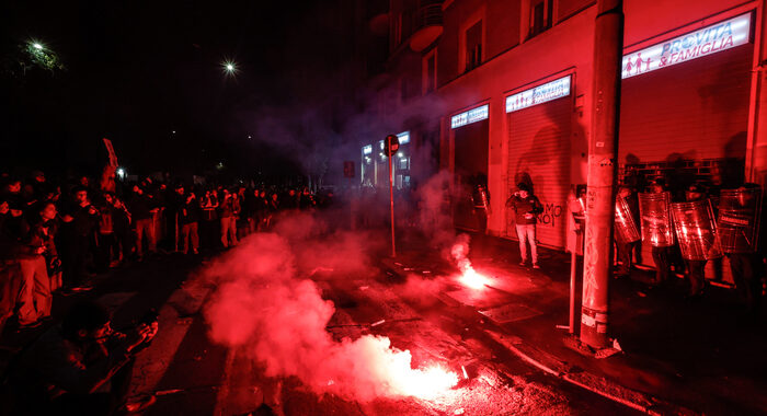 25 novembre: corteo Roma, tensione davanti alla sede di Pro Vita