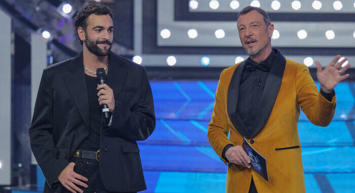 Amadeus, Mengoni superospite e co-conduttore a Sanremo