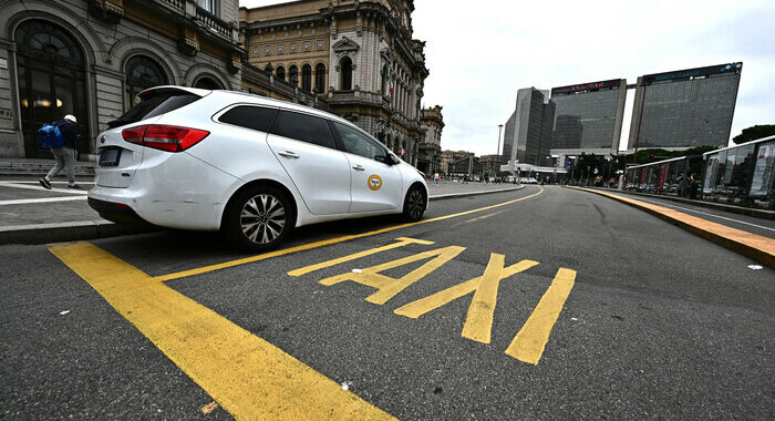 Arriva circolare sblocca-licenze per taxi, regole più semplici