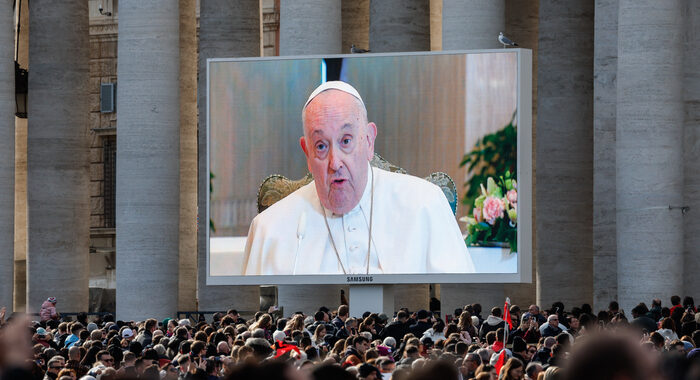 Il Papa sta meglio, confermati alcuni impegni