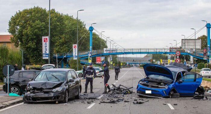 Incidente Milano, uomo positivo ad alcoltest è senza patente