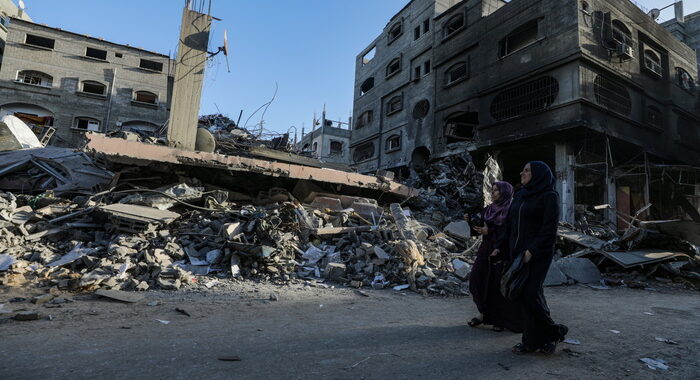 Israele, trovati a Gaza 4mila armi e razzi in siti civili
