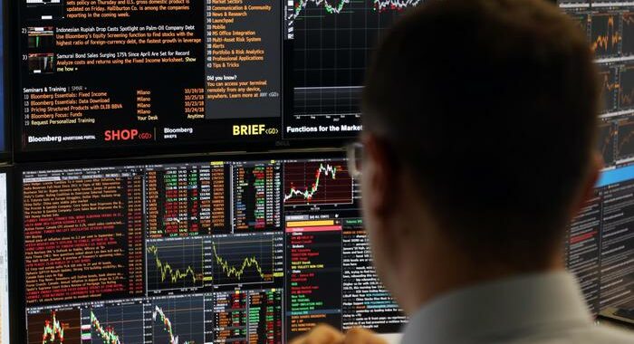 Lo spread tra Btp e Bund apre in calo a 180 punti