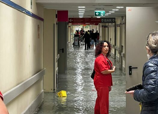 Maltempo: il Bisenzio esonda a Prato e allaga l’ospedale
