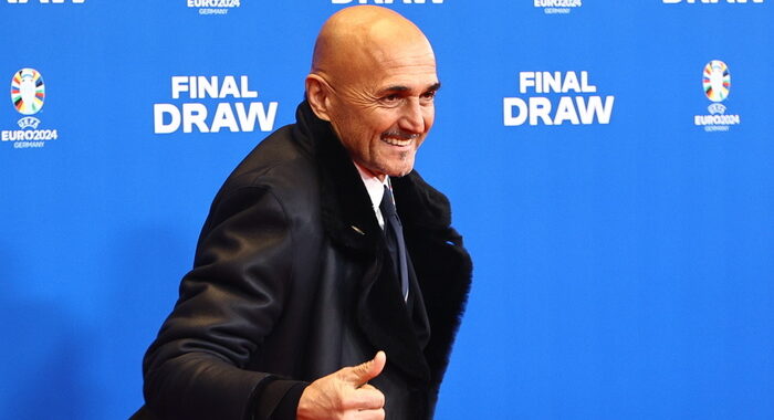 Calcio: Spalletti, Europei? Nessuno felice di giocare con Italia