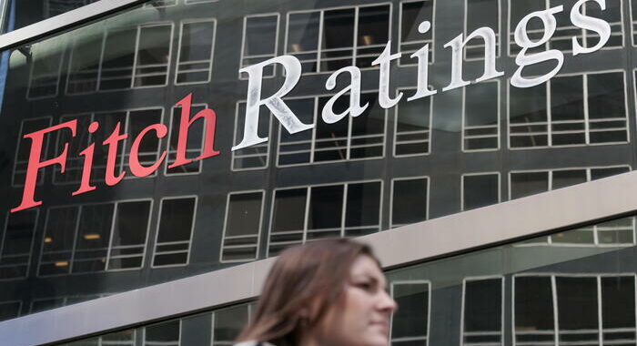 Fitch, ‘il primo taglio dei tassi della Bce ad aprile’