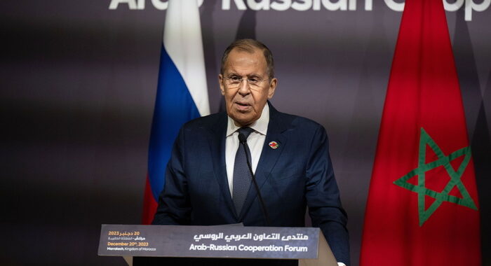 Il ministro degli Esteri russo Lavrov è in visita a Tunisi