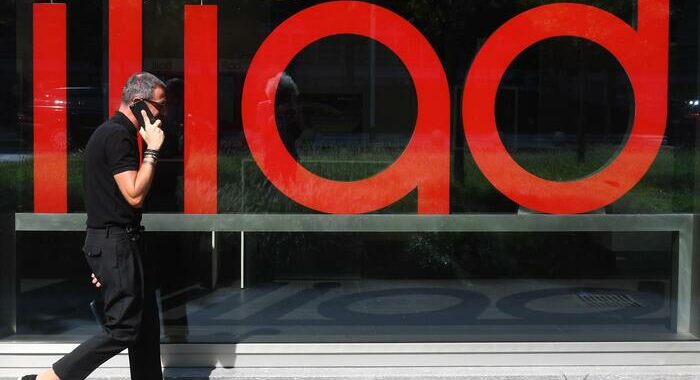 Iliad propone a Vodafone la fusione delle attività italiane