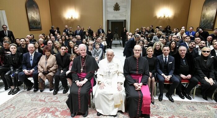 La Cei al Papa, invochiamo il dono della pace