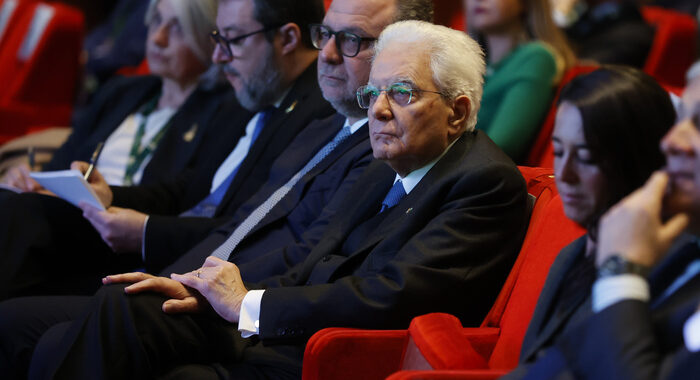 Mattarella, condannare l’antisemitismo, basta ambiguità