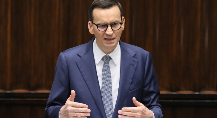 Polonia: Morawiecki non ottiene la fiducia in Parlamento