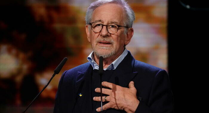 Spielberg, ‘inimmaginabile una simile barbarie contro gli ebrei’