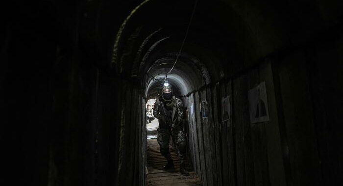 Tv, allagato il primo tunnel a nord di Gaza con acqua marina