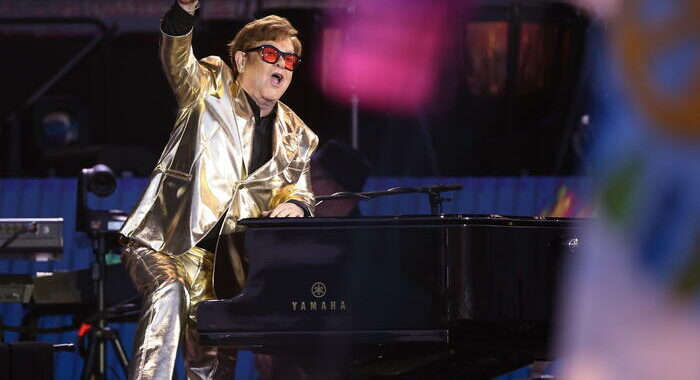 All’asta da Christie’s il mondo di Elton John