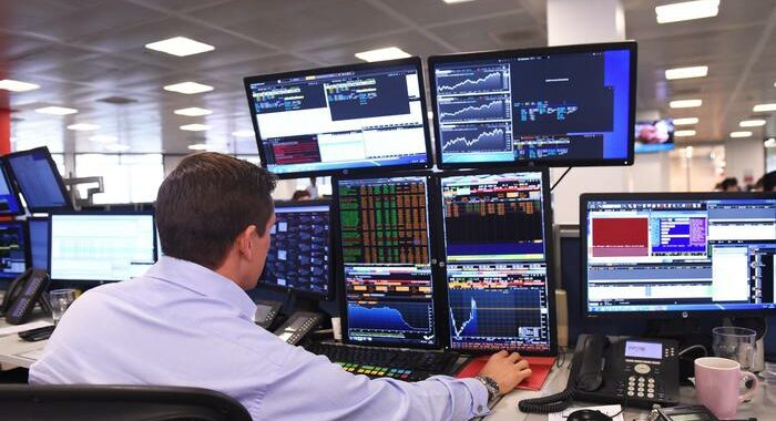 Borsa: avvio cauto in Europa, Londra -0,2%