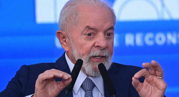 Caso 007 paralleli, Lula silura il numero due dell’intelligence