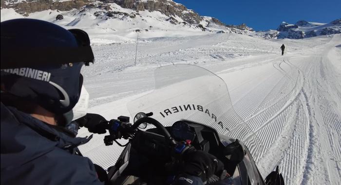 Danneggiato il cavo di una seggiovia a Cervinia, è giallo