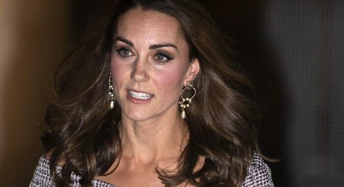 Kate in ospedale,’operata all’addome, intervento riuscito’