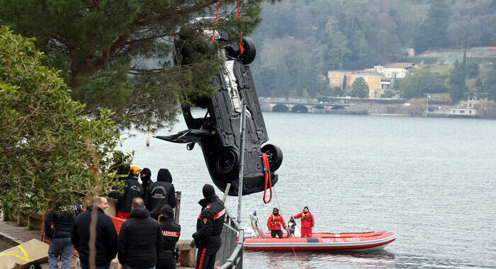 Morti nel lago, l’ipotesi più accreditata è un guasto all’auto