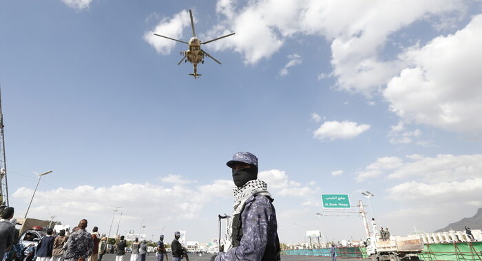 Nato, gli attacchi agli Houthi sono di natura difensiva