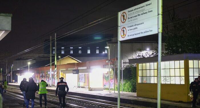 Operaio travolto e ucciso da treno nel Bresciano