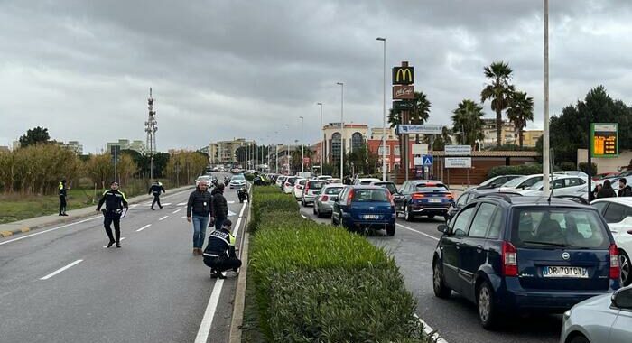 Travolto e ucciso da un’auto, un giovane muore a Cagliari