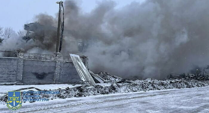 Ucraina, 11 feriti negli attacchi russi contro Kharkiv