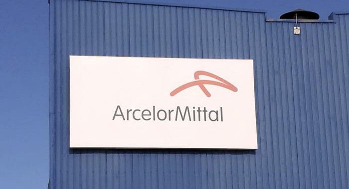 ArcelorMittal, Moody’s alza outlook a positive, conferma rating