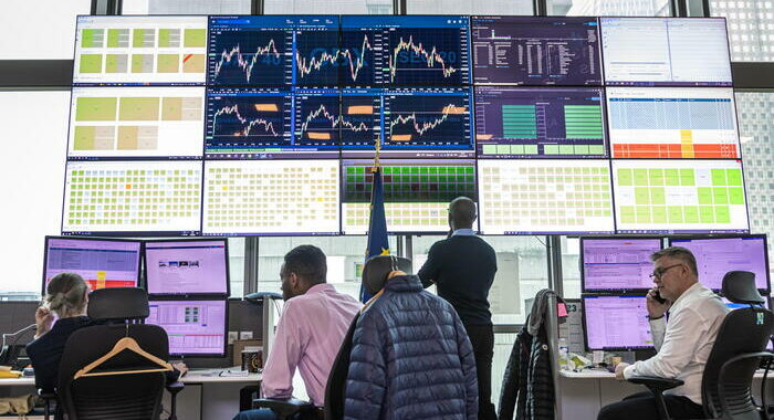 Borsa: l’Europa sale con le trimestrali, si guarda a banche Usa