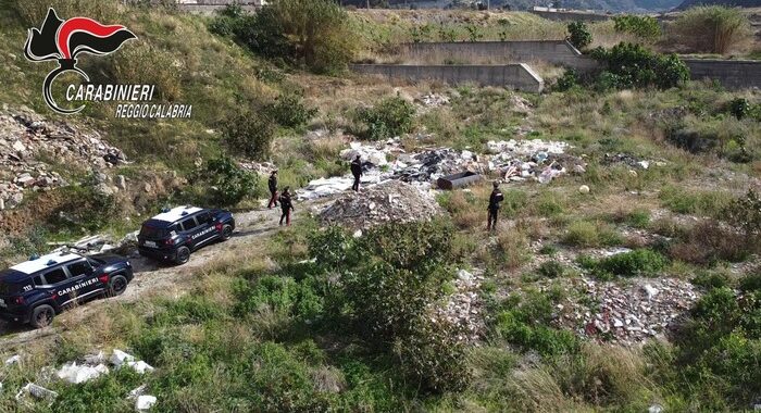 Cinquemila tonnellate di rifiuti in torrente, un arresto