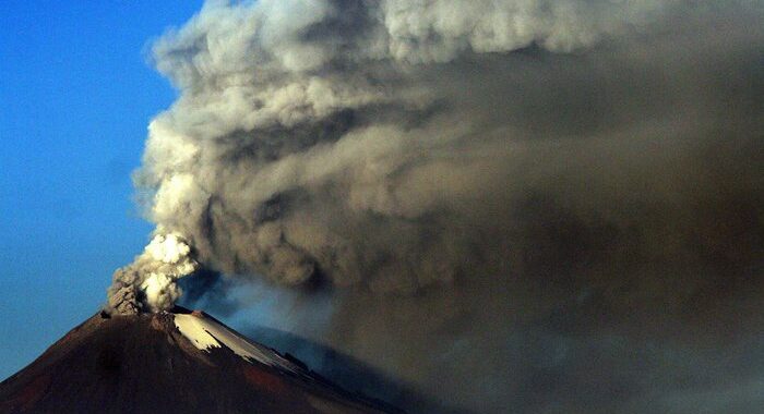 Il vulcano Popocatepetl minaccia di nuovo Città del Messico