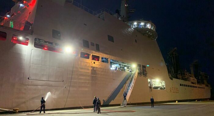 Nave Vulcano con bimbi palestinesi arrivata alla Spezia