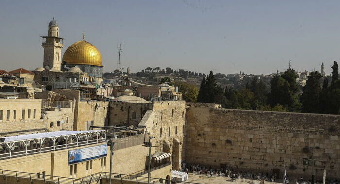 Sputi contro cristiani in Città Vecchia a Gerusalemme