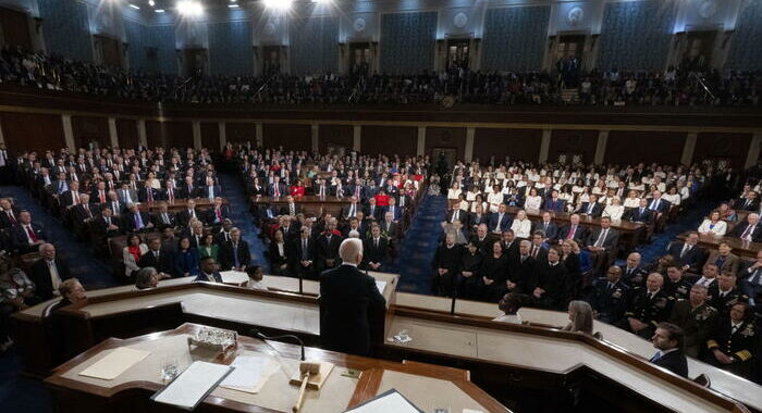 Biden, ‘l’Ucraina vincerà Putin ma solo con le nostre armi’